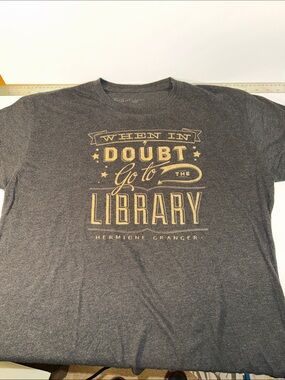 Hermione Granger 'When in Doubt Go to the Library' Men's T‑Shirt - Dark Gray